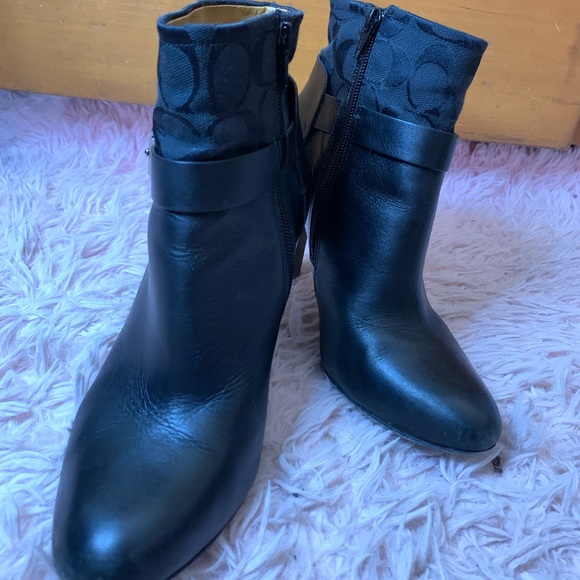 Size 7.5 Coach Boot Heels - Picture 2 of 4